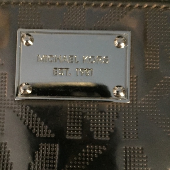 Michael Kors Wristlet - Picture 3 of 6